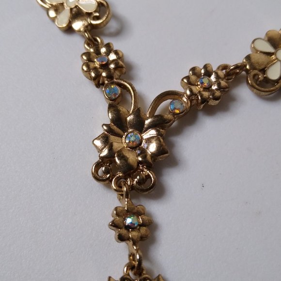 Y Shaped White Flower Metal Necklace 16 Inches - Picture 7 of 15